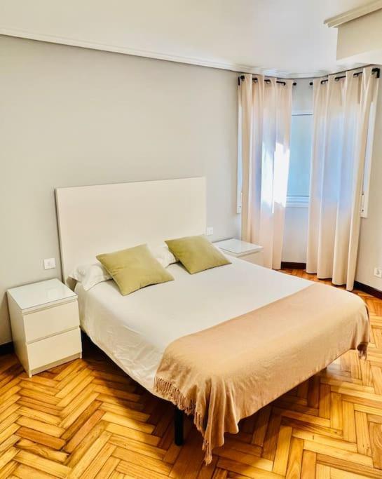 Apartamento En El Centro De Vigo 2 Habitaciones Exterior foto
